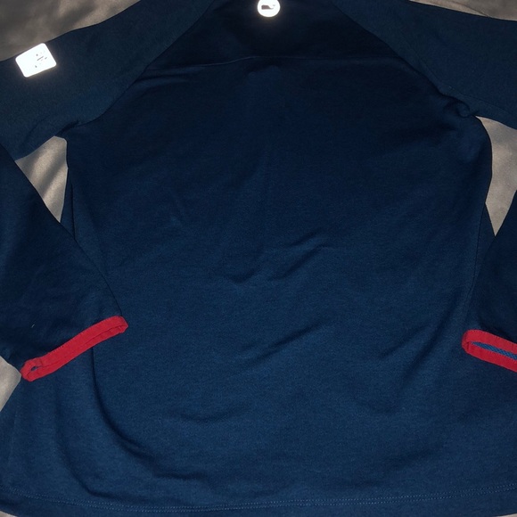 Vineyard Vines performance pullover America’s Cup - Picture 8 of 11